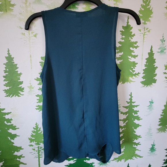 Guess Teal Sleeveless Sheer Blouse. - Picture 2 of 5